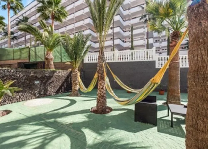 Apartment Olimpia 3 *