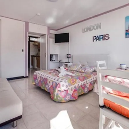 Olimpia 3 Apartment *