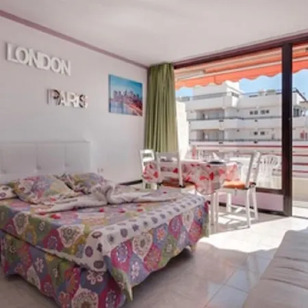 Apartment Olimpia 3 *